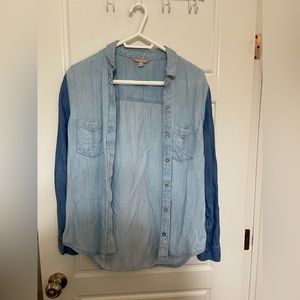 BANANA REBUPLIC TWO-TONED BUTTON DOWN SHIRT